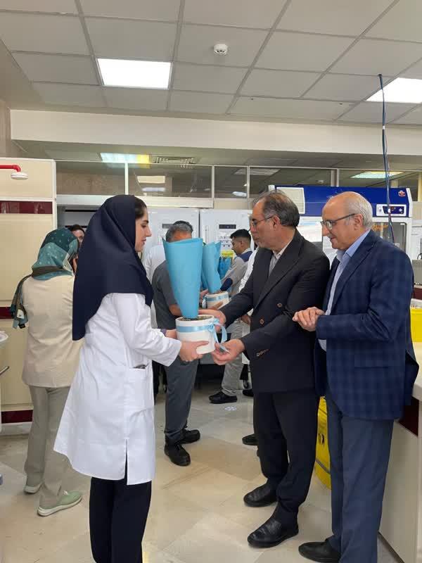 روز آزمایشگاه  1