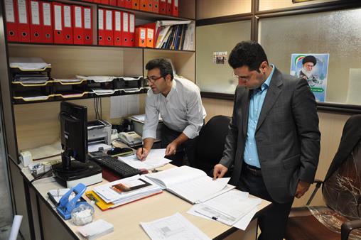 بازدید بازرسان سازمان از انبار دارویی و داروخانه های بهداشت درمان صنعت نفت مرکزی و لرستان 8